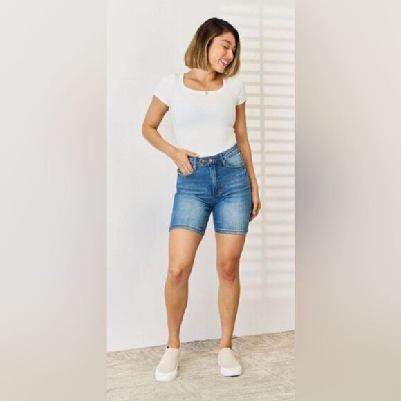 JUDY BLUE TUMMY CONTROL DOUBLE BUTTON BERMUDA DENIM SHORTS - Picture 1 of 3